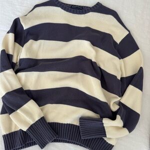 Brandy Melville oversized sweater